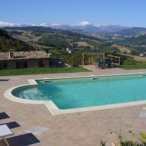 Вилла Agriturismo Il Sentiero Montalto delle Marche Exterior photo