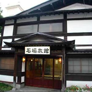 Отель Ishiba Ryokan Хиросаки Exterior photo