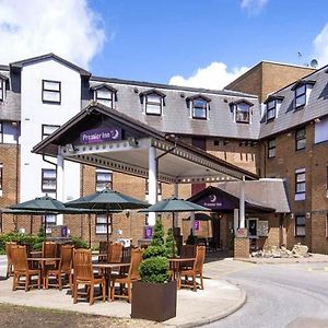 Premier Inn London Gatwick Airport - A23 Airport Way Кролей Exterior photo