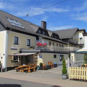 Hotel & Restaurant Huellen Barweiler Exterior photo