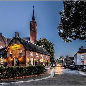 Bed and Breakfast Het Hart Van Alem Exterior photo