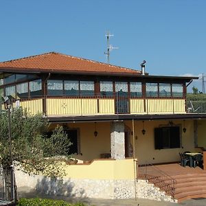 Гостевой дом Azienda Agricola Carbone Cosimo Montecorvino Pugliano Exterior photo