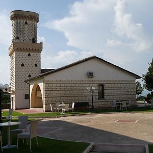 Вилла La Vecchia Torre San Nicola Manfredi Exterior photo