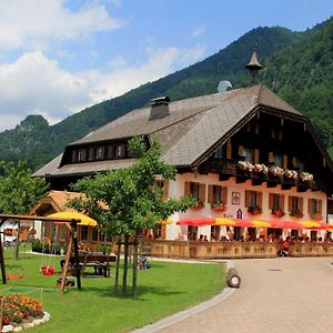 Отель Landgasthof Leopoldhof Sankt Wolfgang im Salzkammergut Exterior photo