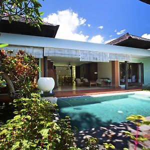 Kalicaa Villa Resort, Танджунг-Лесунг Exterior photo