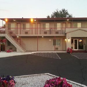 Econo Lodge Мозес-Лейк Exterior photo