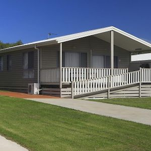 Отель Corrimal Beach Tourist Park Вуллонгонг Exterior photo