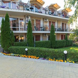 Family Hotel Dayana Beach Синеморец Exterior photo