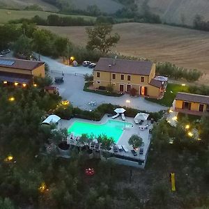 Вилла Agriturismo Tenuta Belvedere Belvedere Ostrense Exterior photo