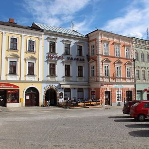 Отель Vajgar Йиндржихув-Градец Exterior photo