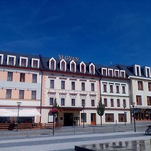 Hotel Slovan Есеник Exterior photo
