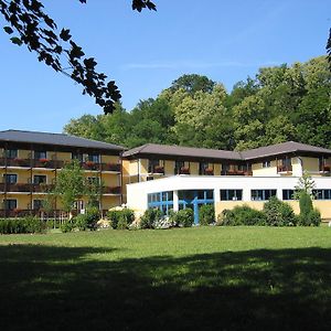 Parkhotel Zur Klause Бад-Халль Exterior photo