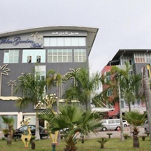 Palm Garden Hotel Brunei Бандар-Сери-Бегаван Exterior photo