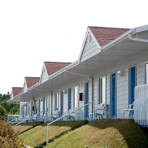 Motel Le Vacancier Бе-Сент-Катрин Exterior photo