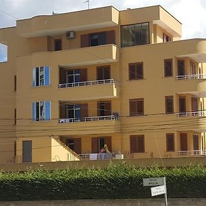 Apartments Vila Cala Дуррес Exterior photo