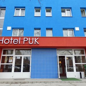 Hotel Puk Топольчани Exterior photo