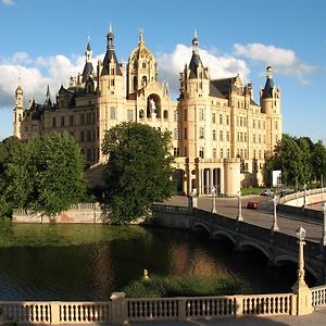 A&S Ferienzentrum Schwerin Шверин Exterior photo