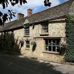 The Lamb Inn Shipton under Wychwood Exterior photo