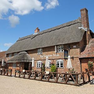 Отель The Langton Arms Бландфорд-Форум Exterior photo