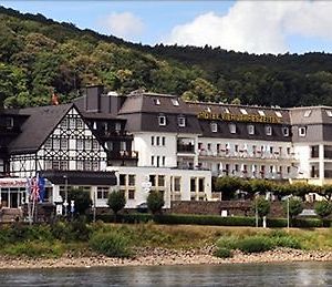 Rheinhotel Vier Jahreszeiten Бад-Брайзиг Exterior photo
