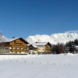 Landhotel Haeuserl Im Wald Грёбминг Exterior photo