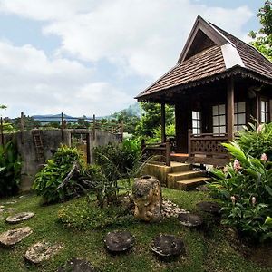 Отель Baan Kaew Mongkorn Чиангмай Exterior photo