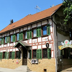 Отель Gasthaus Zum Loewen Франкфурт-на-Майне Exterior photo