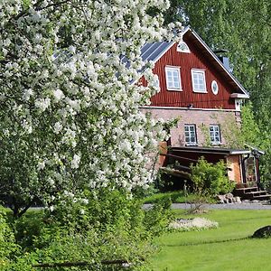 Nukula Guestrooms Oravasaari Exterior photo