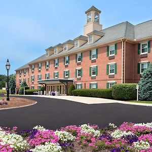 Отель Sonesta Select Boston Woburn Burlington Exterior photo