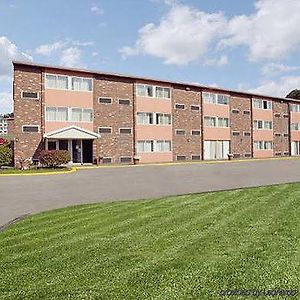 Motel 6-New Stanton, Pa Exterior photo