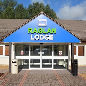 Raglan Lodge Монмут Exterior photo