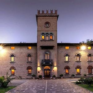 Hotel Castello Модена Exterior photo