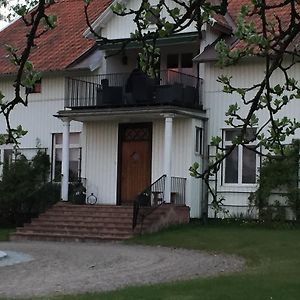 Bed and Breakfast Ekeby I Bro Exterior photo