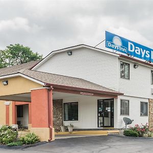 Days Inn By Wyndham Блумингтон Exterior photo