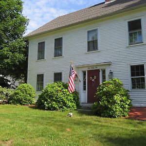 Bed and Breakfast Timber Post Bed & Breakfast Нашуа Exterior photo