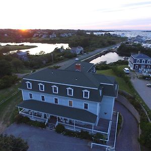 Payne'S Harbor View Inn Нью-Шорхэм Exterior photo