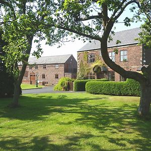 Отель Parr Hall Farm, Eccleston Чорли Exterior photo