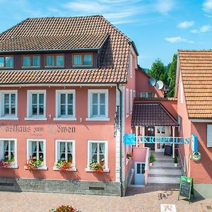 Отель Gasthaus Zum Loewen - Restaurant Akropolis Хаузах Exterior photo