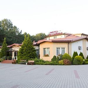 Отель Pod Szczesliwa Gwiazda Cekanowo Exterior photo