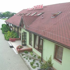 Отель Zajazd Tytan Kochanowice Exterior photo