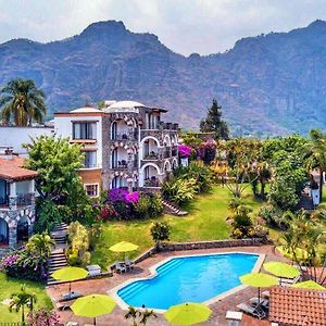 Posada Del Tepozteco - Hotel & Gallery Тепостлан Exterior photo