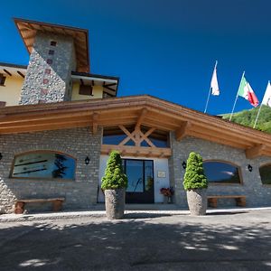 Sport Hotel Prodongo Бралло-ди-Прегола Exterior photo