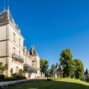 Отель Chateau De Mirambeau - Relais & Chateaux Exterior photo