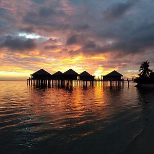 Coconuts Beach Club Resort And Spa Фаусага Exterior photo