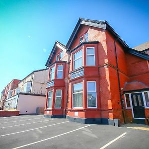 Апартаменты Breck Blackpool Биспем Exterior photo