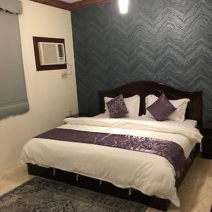 Отель Beyoot Alsharq Furnished Units Эль-Хубар Exterior photo