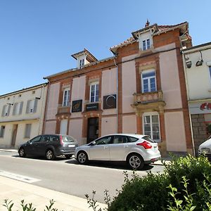 Отель Le Clos Des Etoiles Паре-ле-Моньяль Exterior photo