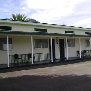 Mataki Motel Мерчисон Exterior photo