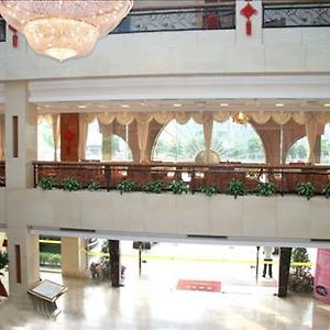 Xinchangjiang Business Hotel Цзиндэчжэнь Interior photo