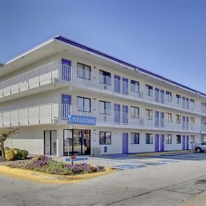 Motel 6-Capitol Heights, Md - Washington Ларго Exterior photo